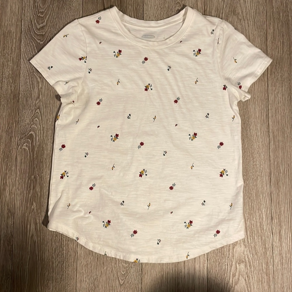 Old navy women’s small t shirt